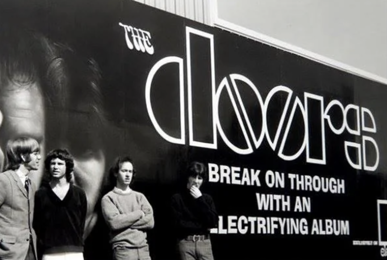 doors billboard sunset strip - The dozr's Break On Through With An Lectrifying Album ela